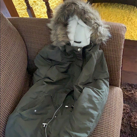 Stylish cute fur winter jacket - Picture 2 of 3